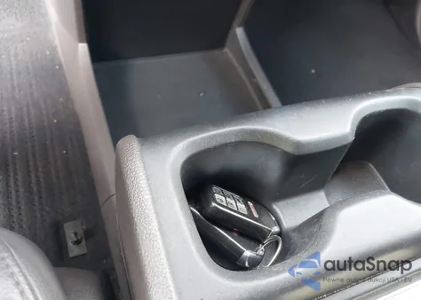 2018 Honda Odyssey Elite z USA, uszkodzony, nr VIN 5FNRL6H99JB032548